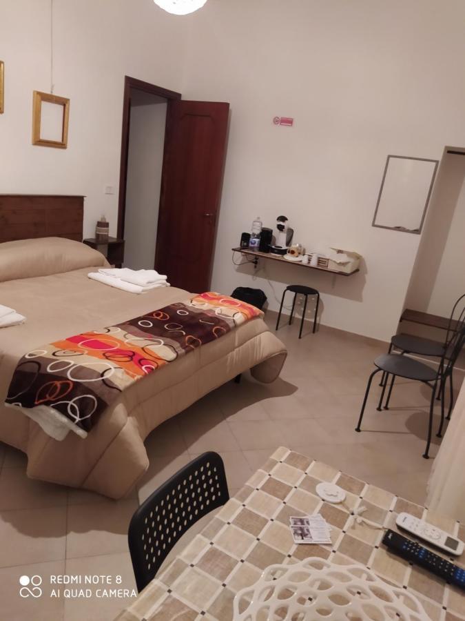 Bed & Breakfast Acquaviva Di Vullo Vincenzo Acquaviva Platani Екстер'єр фото